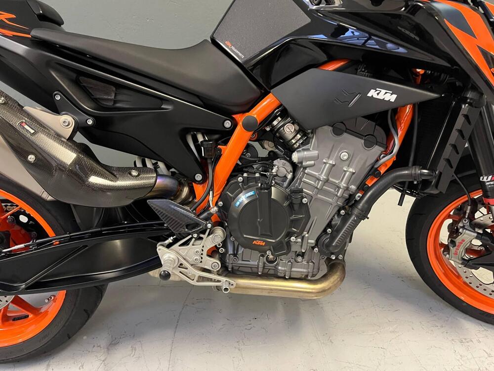 KTM 890 Duke R (2022 - 23) (6)