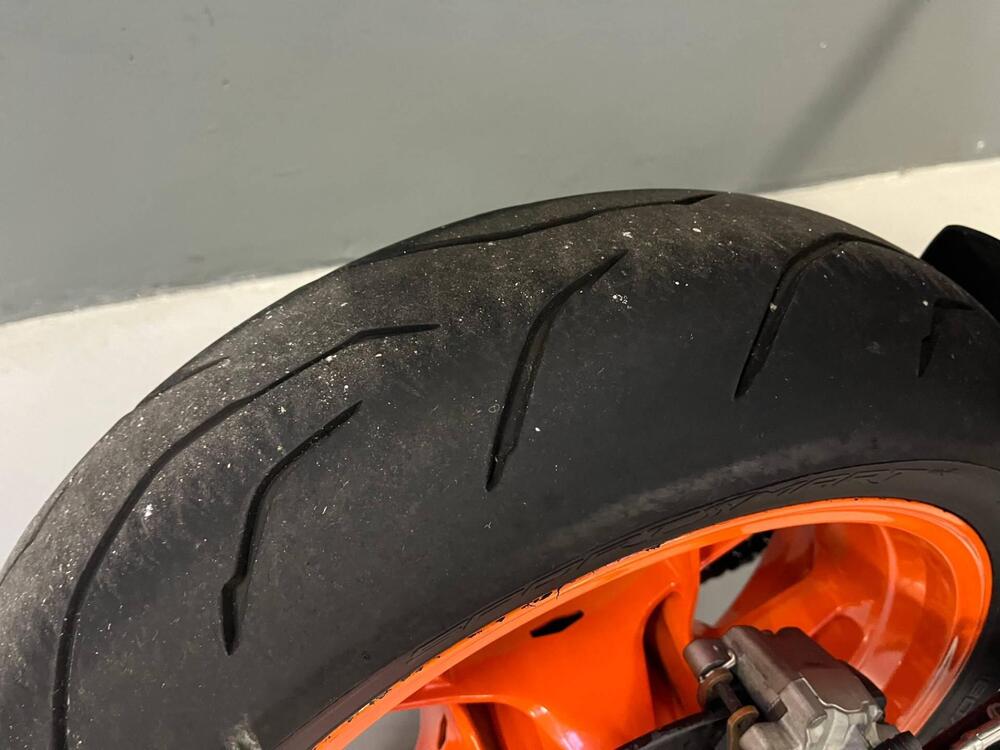 KTM 890 Duke R (2022 - 23) (17)