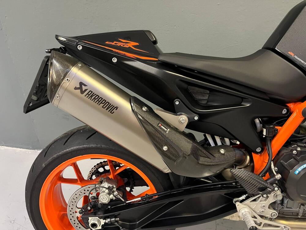 KTM 890 Duke R (2022 - 23) (19)