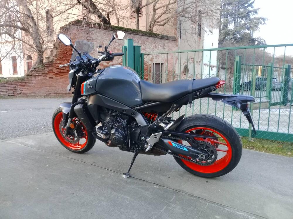 Yamaha MT-09 (2021 - 23) (2)