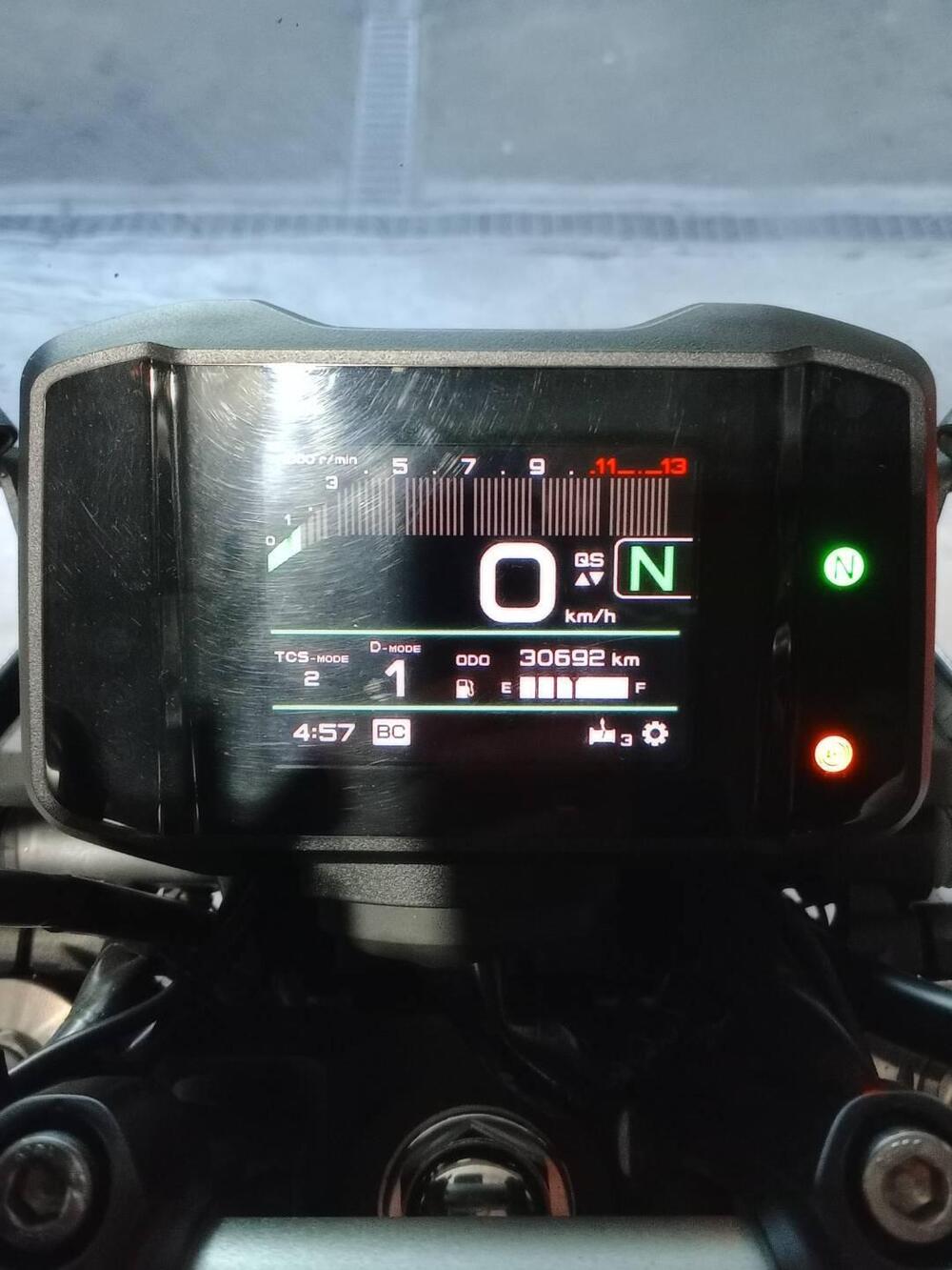 Yamaha MT-09 (2021 - 23) (6)