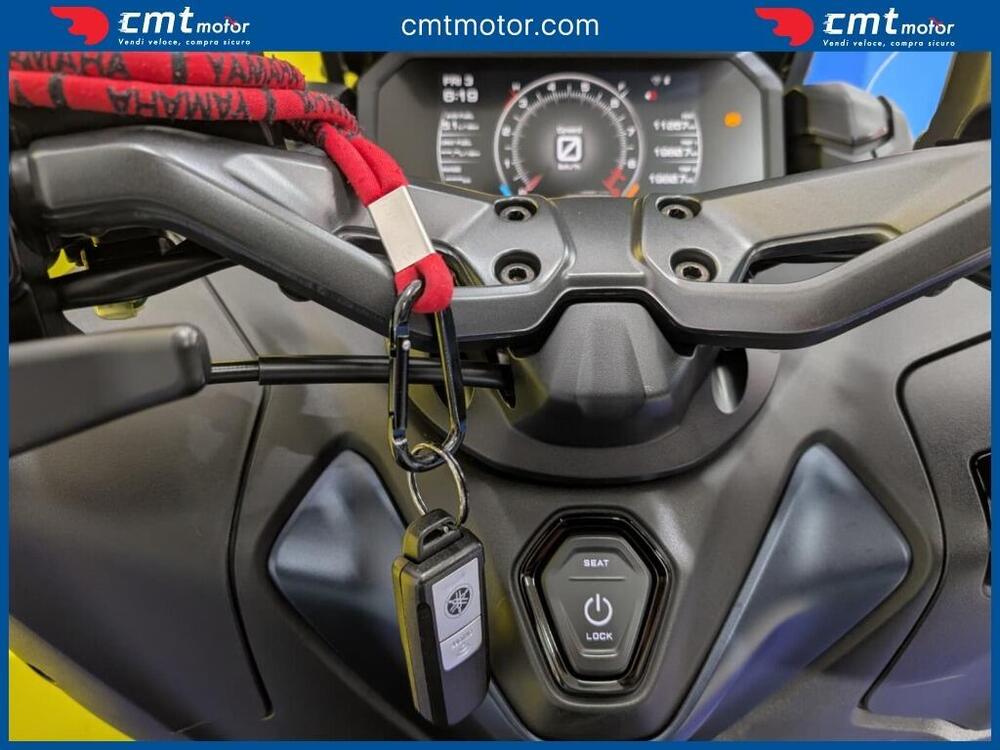 Yamaha T-Max 560 (2022 - 24) (8)