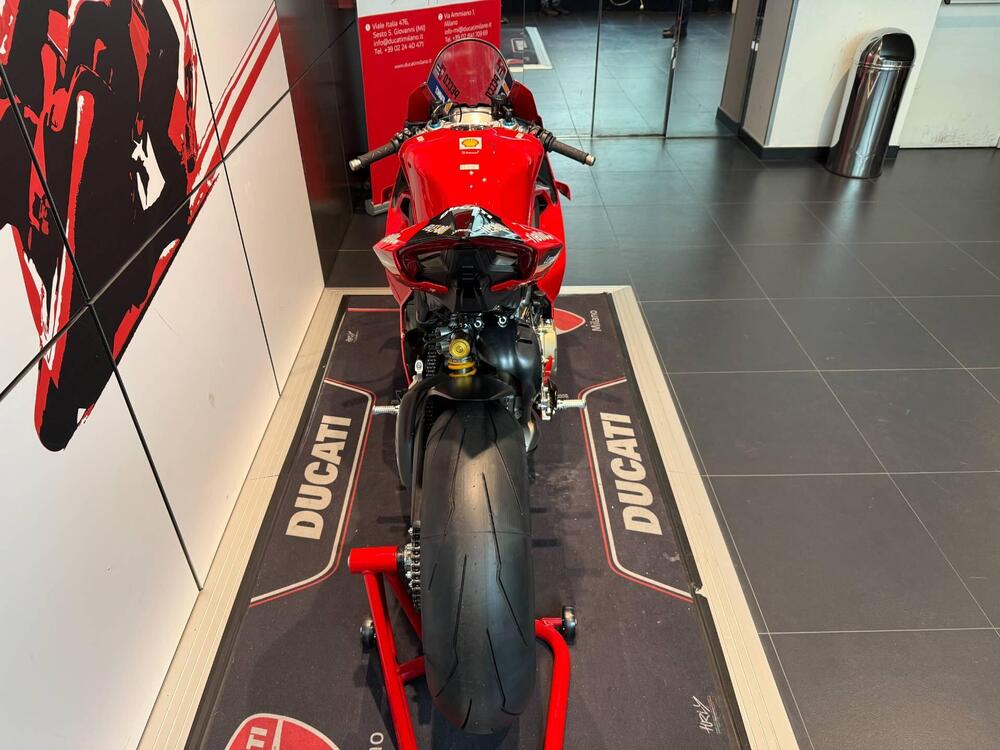 Ducati Panigale V4 Bagnaia 2022 World Champion Replica (2023) (9)