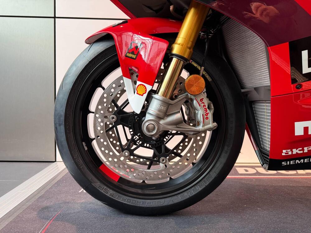 Ducati Panigale V4 Bagnaia 2022 World Champion Replica (2023) (13)