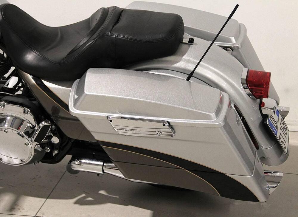 Harley-Davidson 1800 Road Glide (2008 - 12) - FLTRSE (12)