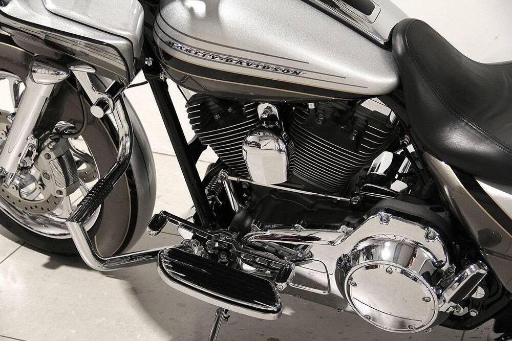 Harley-Davidson 1800 Road Glide (2008 - 12) - FLTRSE (16)