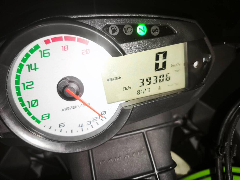 Kawasaki Ninja 600 ZX-6R (2009 - 16) (5)