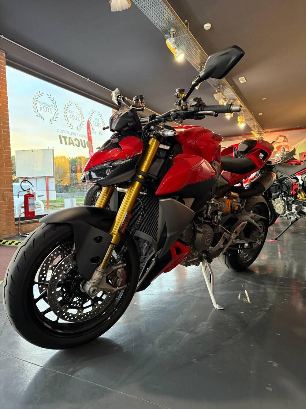 Ducati Streetfighter V2 S (2025 - 26) (2)