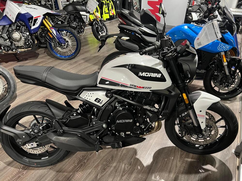 Moto Morini SEIEMMEZZO STR (2022 - 26) (4)