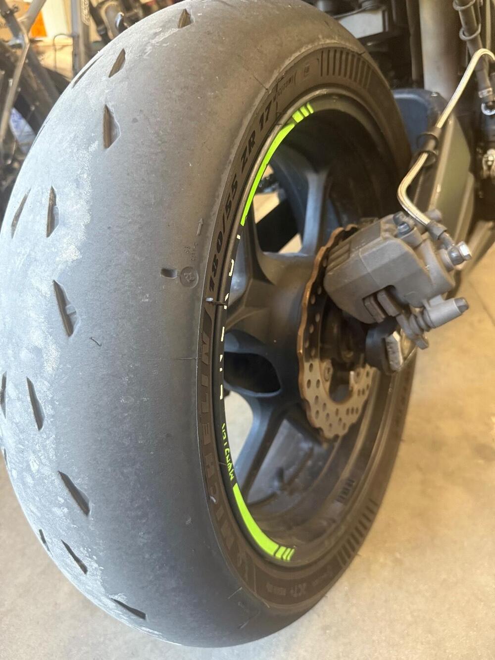 Kawasaki Ninja 600 ZX-6R (2007 - 08) (5)