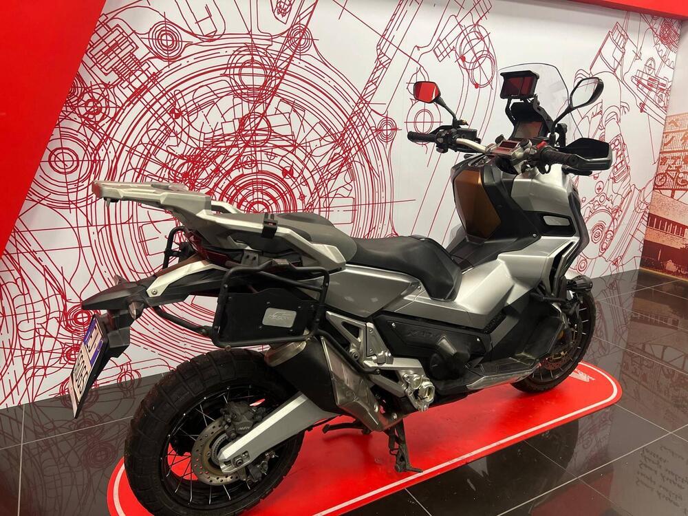 Honda X-ADV 750 (2017) (2)