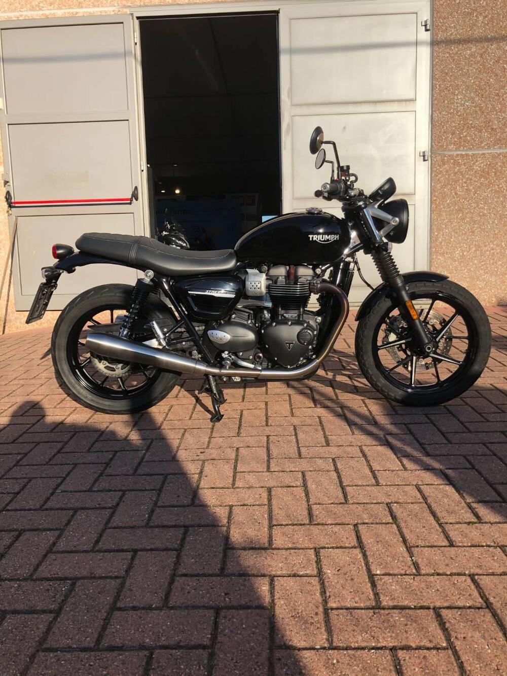 Triumph Street Twin 900 (2019 - 20) (3)