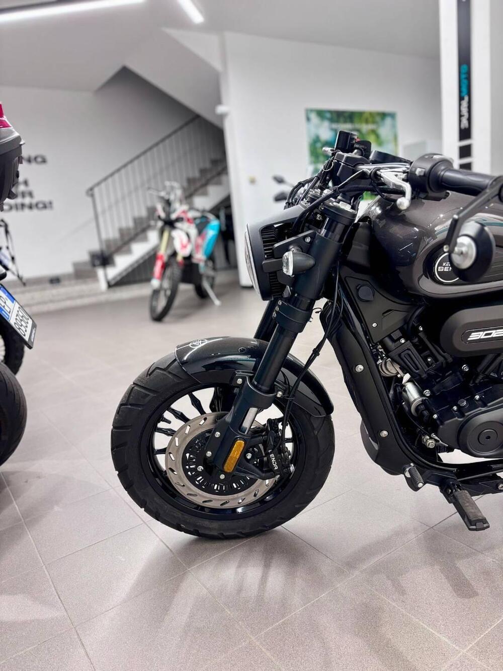 Keeway Motor V302 C (2022 - 26) (4)