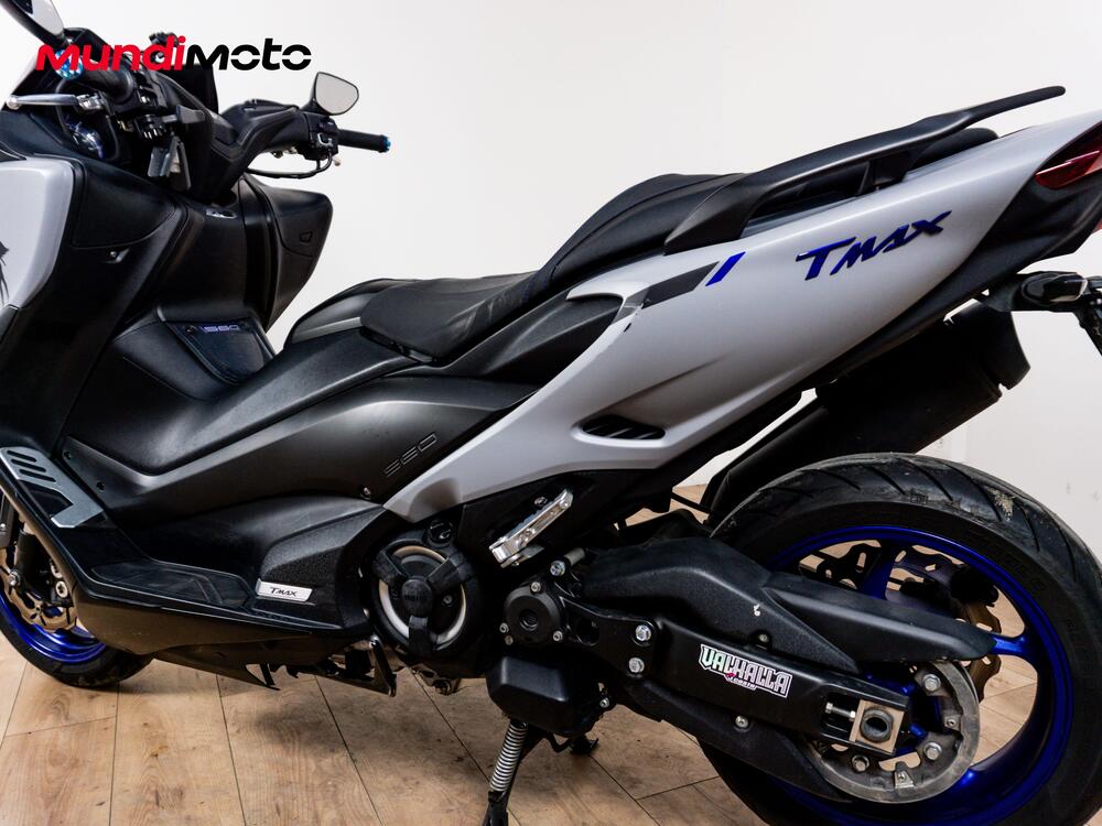Yamaha T-Max 560 (2020 - 21) (10)