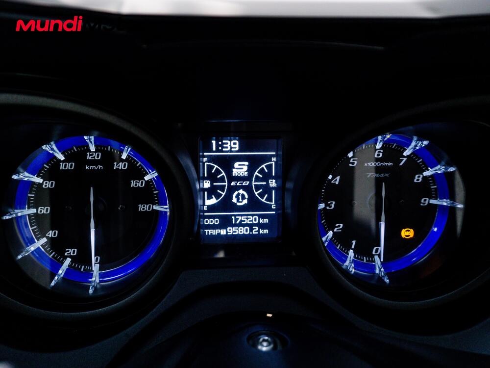 Yamaha T-Max 560 (2020 - 21) (12)