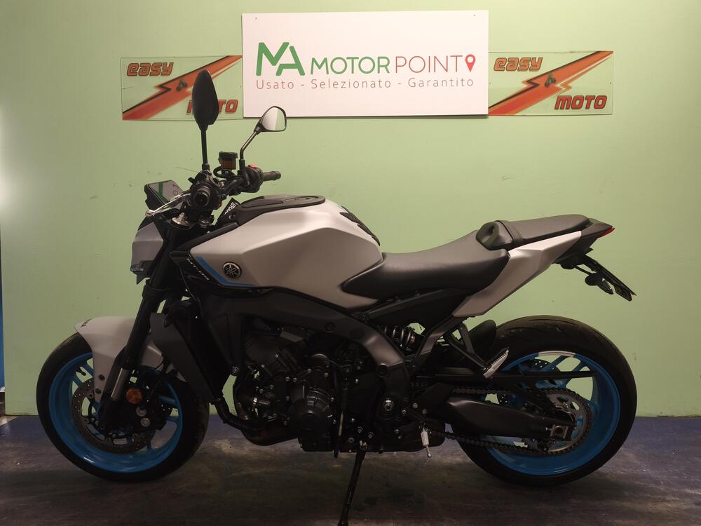 Yamaha MT-09 (2024 - 26) (4)