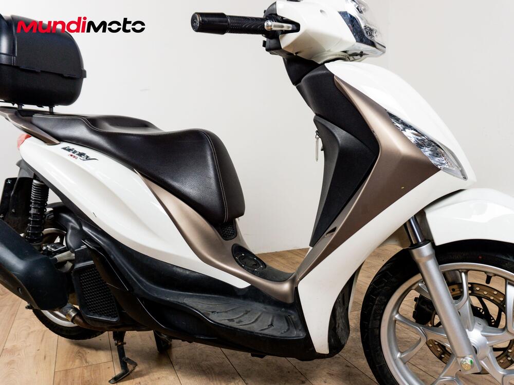 Piaggio Liberty 125 S i-get ABS (2016) (5)