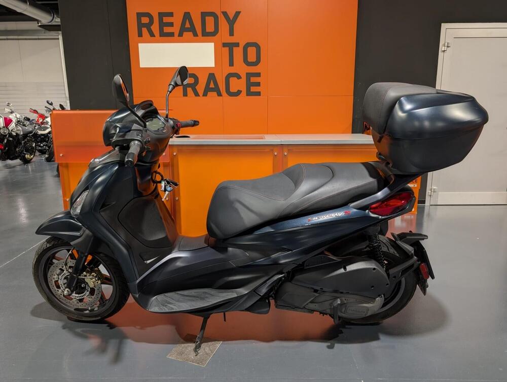 Piaggio Beverly 300 S ABS-ASR (2021 - 25) (2)