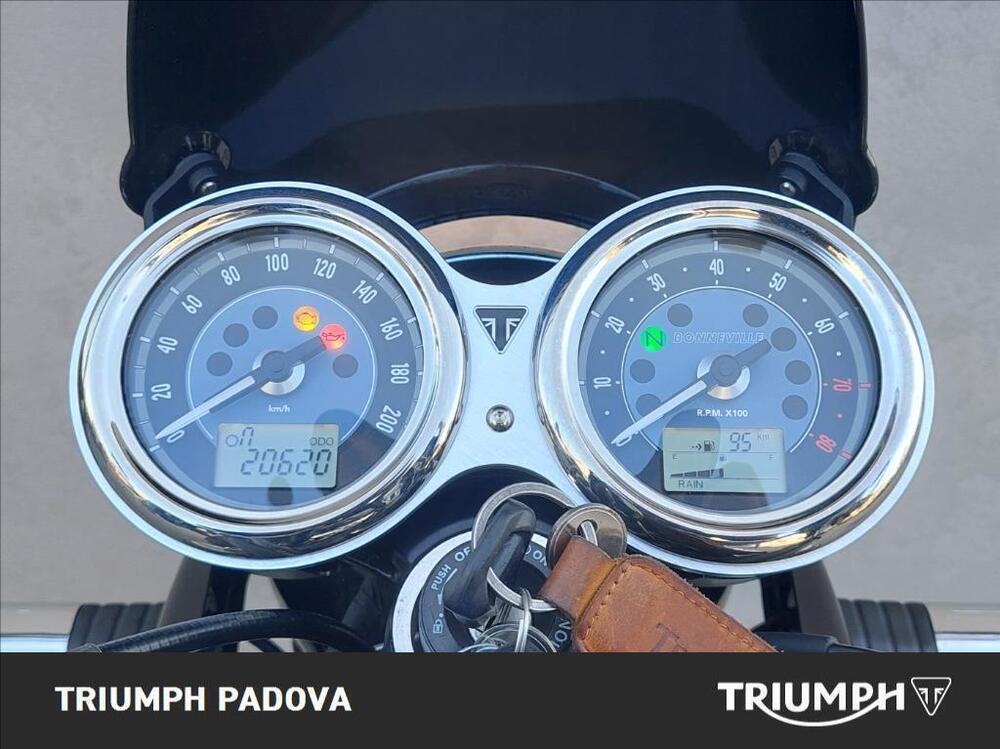 Triumph Bonneville T120 (2021 - 25) (13)