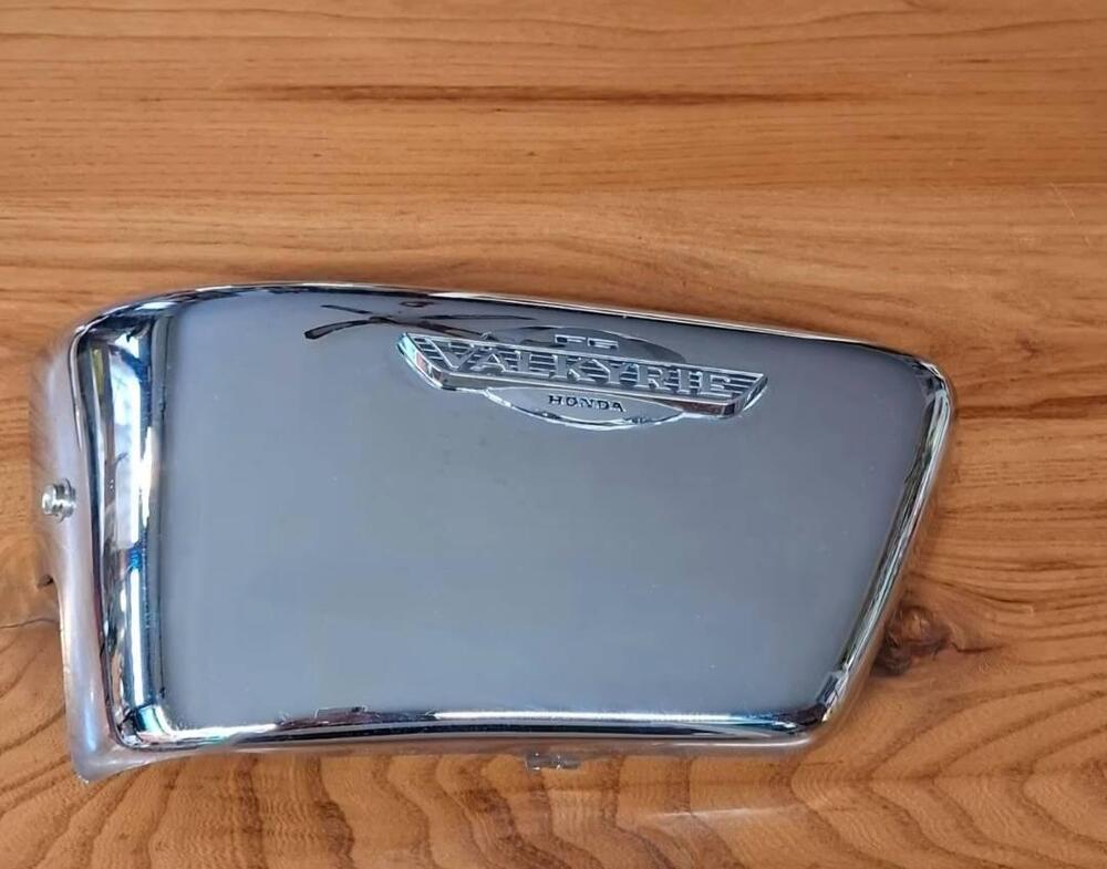 Coperture laterali cromate 3pz VALKYRIE F6C HONDA (2)