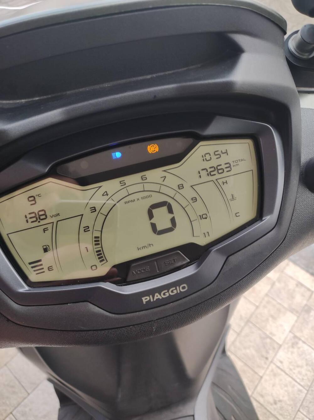 Piaggio Beverly 400 S ABS-ASR (2021 - 24) (7)