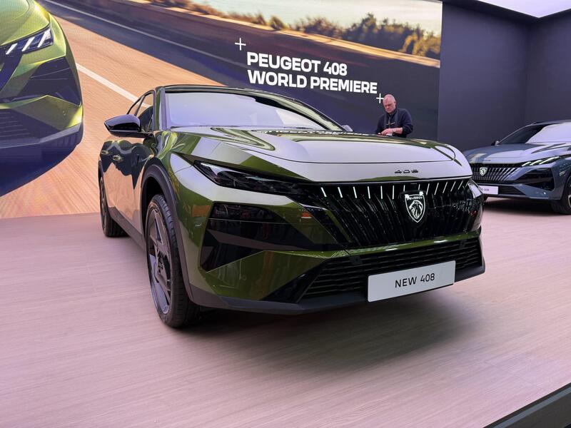 Nuova Peugeot 408: la fastback francese alza l'asticella con tre anime elettrificate