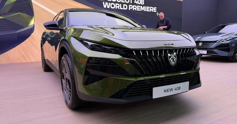Nuova Peugeot 408: la fastback francese alza l'asticella con tre anime elettrificate