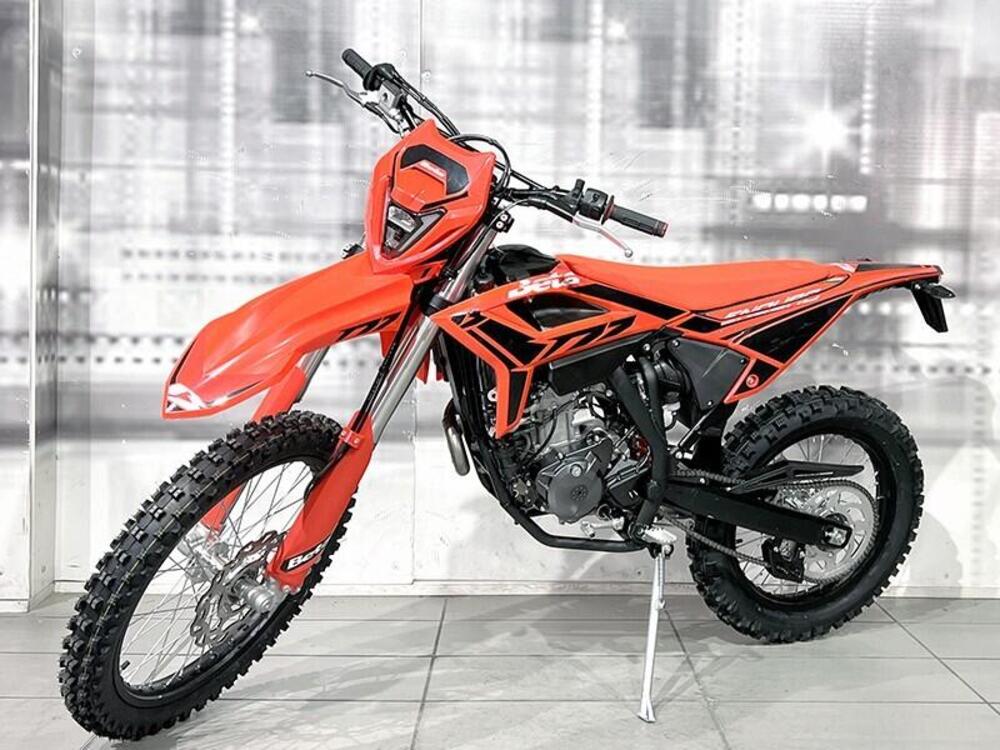 Betamotor RR 125 4T Enduro R (2024 - 26) (7)