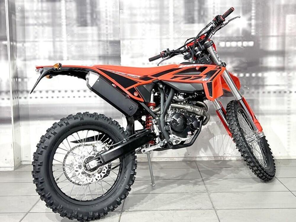 Betamotor RR 125 4T Enduro R (2024 - 26) (8)