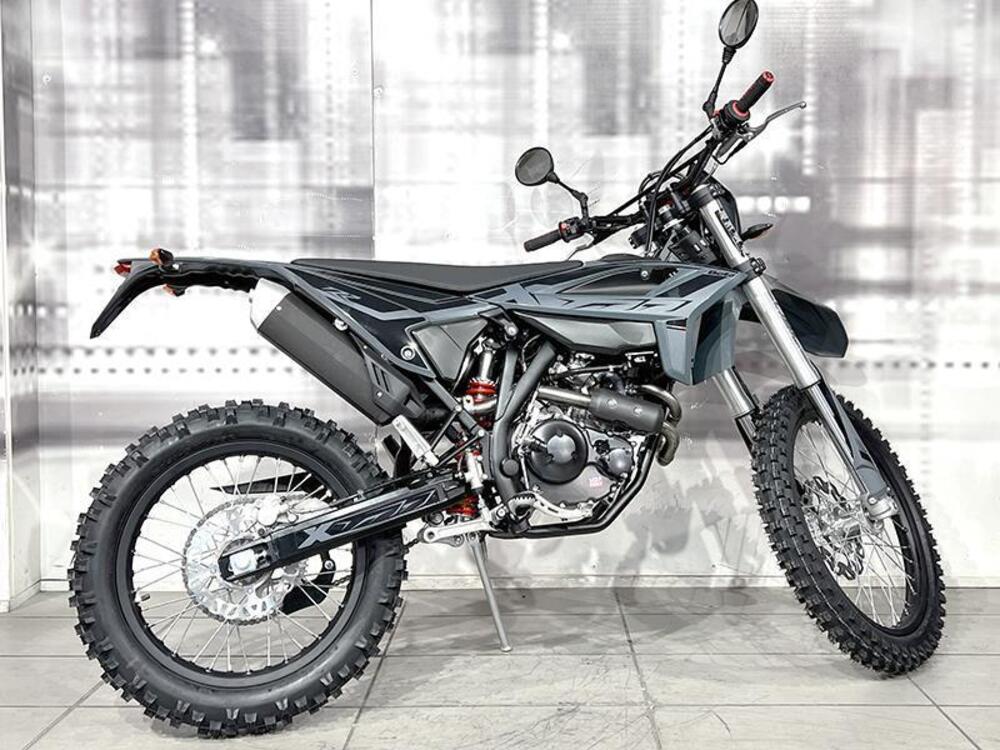 Betamotor RR 125 4T Enduro R (2024 - 26) (8)