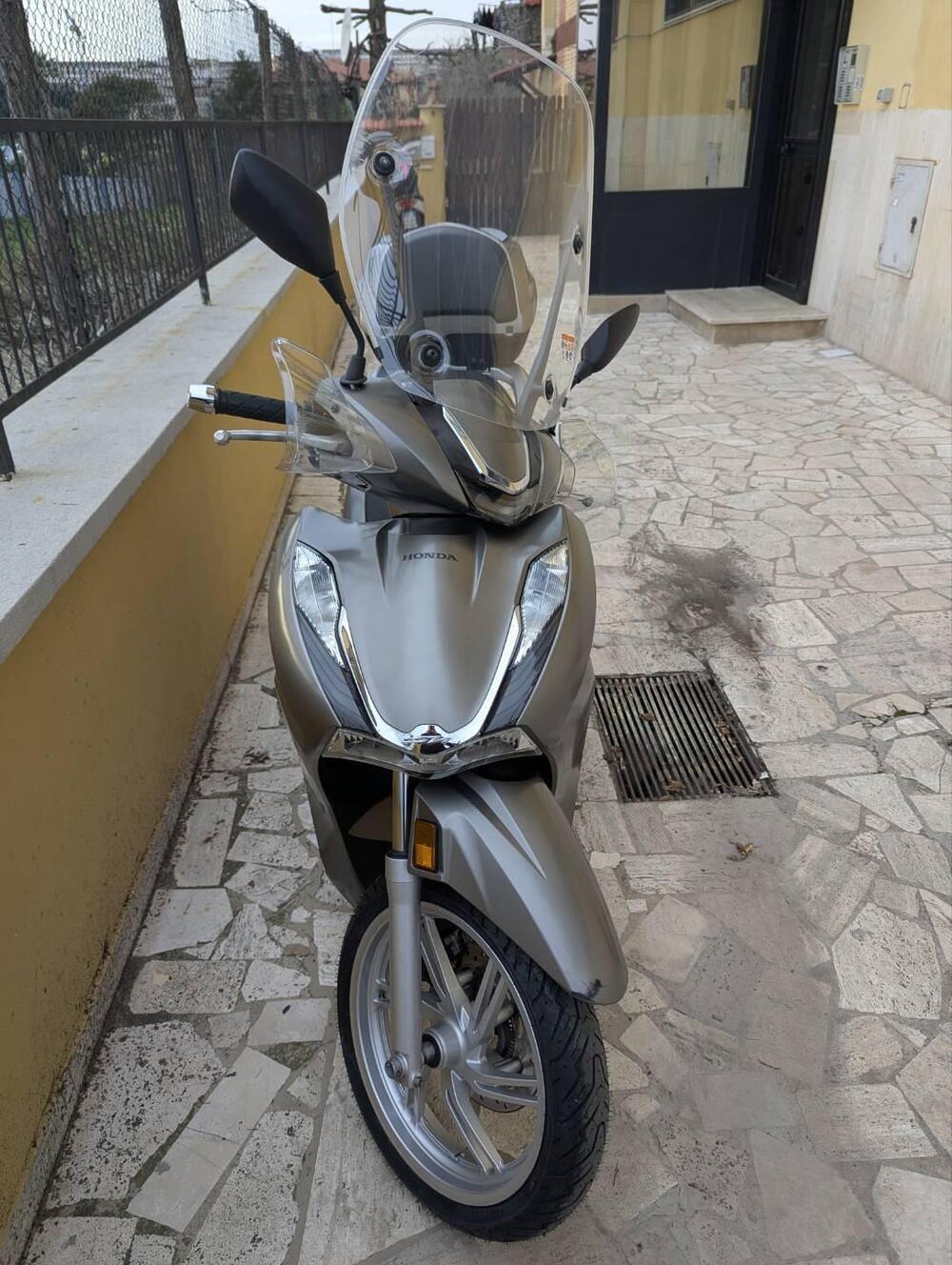 Honda SH 350 (2021 - 24) (5)