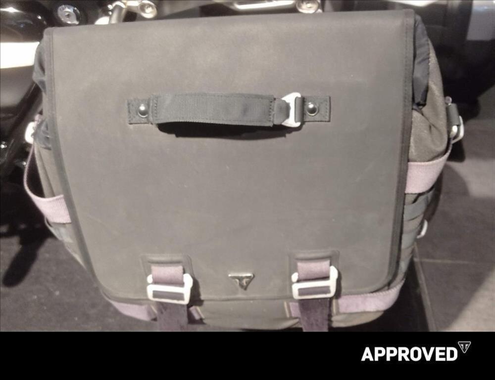 Triumph Scrambler 1200 XE (2021 - 23) (6)