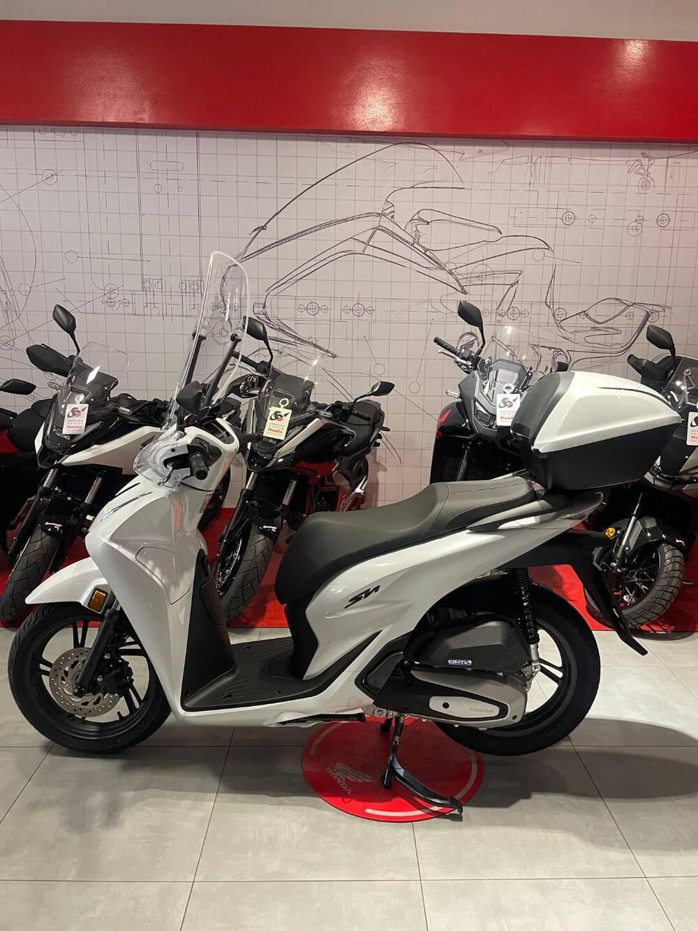 Honda SH 150 (2026) (4)