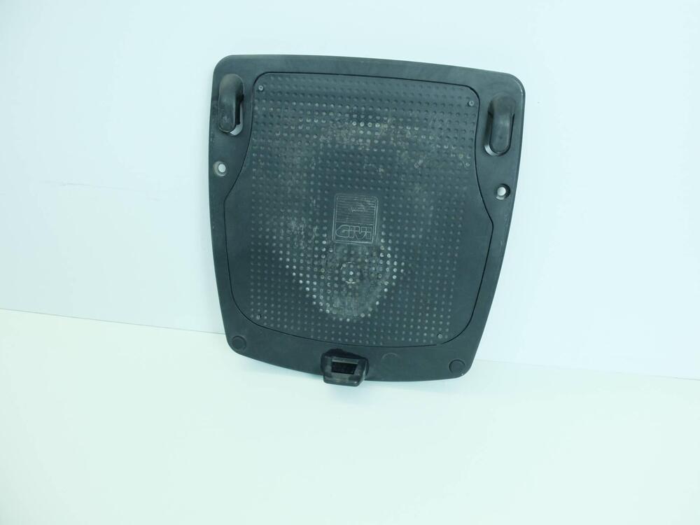 GIVI E251 Monokey Piastra Universale (3)