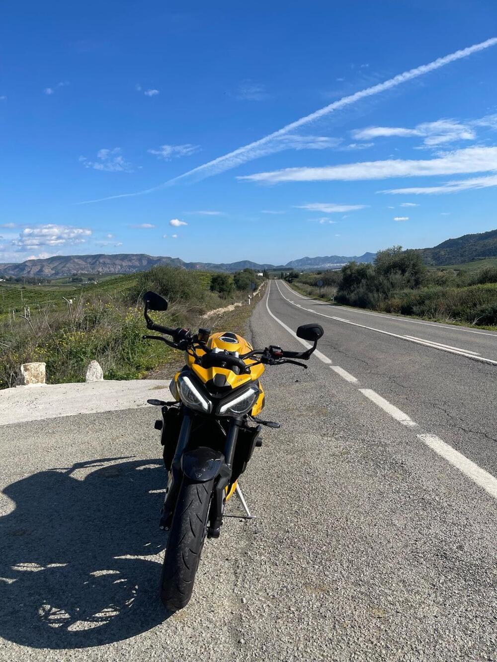 Triumph Street Triple 765 RS (2023 - 26) (4)