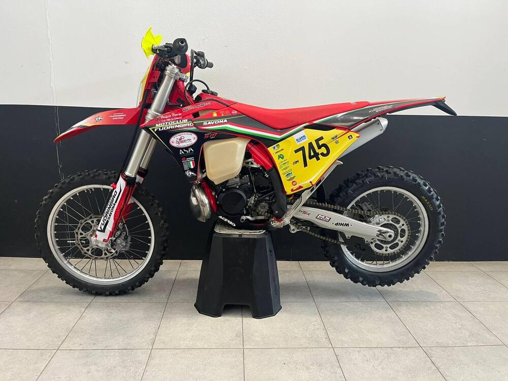 GASGAS EC 250 (2024) (2)