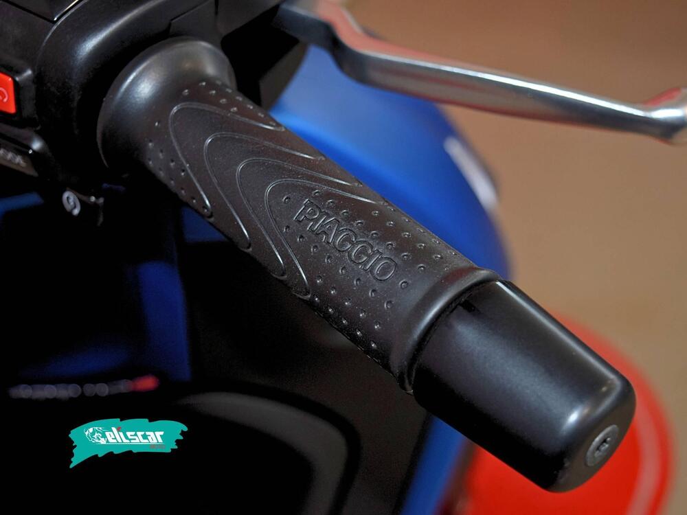 Piaggio Beverly 400 S (2025 - 26) (9)