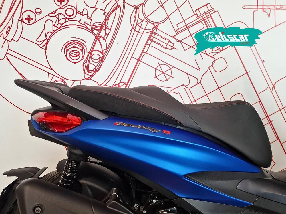 Piaggio Beverly 400 S (2025 - 26) (7)