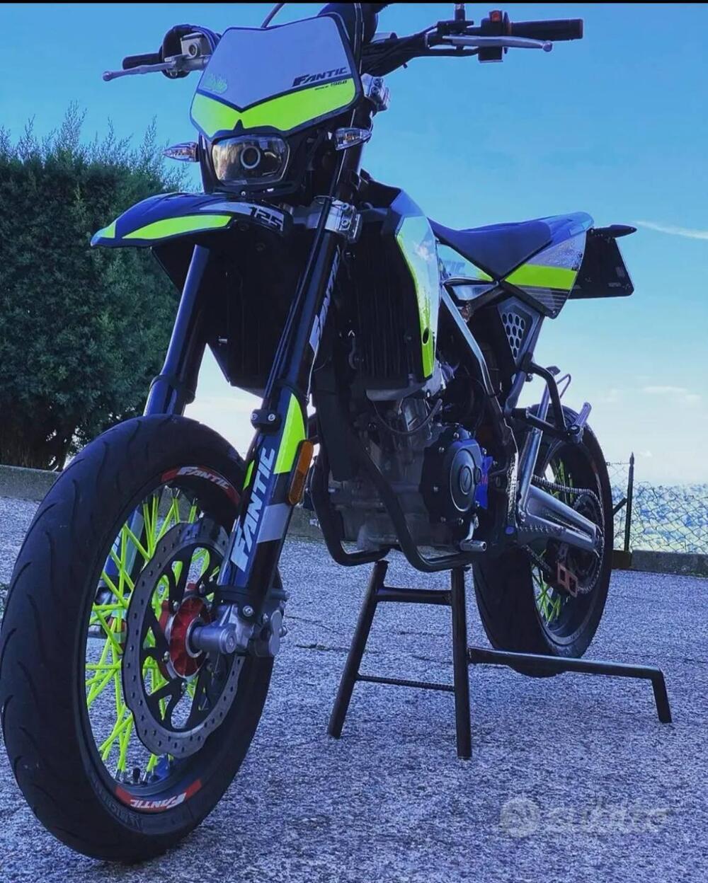 Fantic Motor Motard 125 Performance 4t (2020) (3)