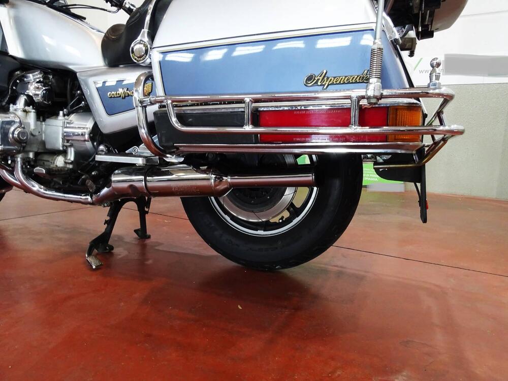 Honda GL 1200 GOLD WING ASPENCADE (11)