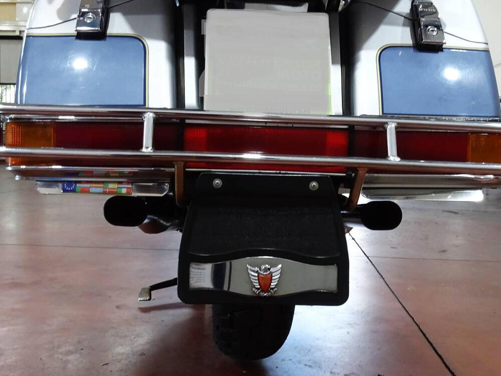 Honda GL 1200 GOLD WING ASPENCADE (12)