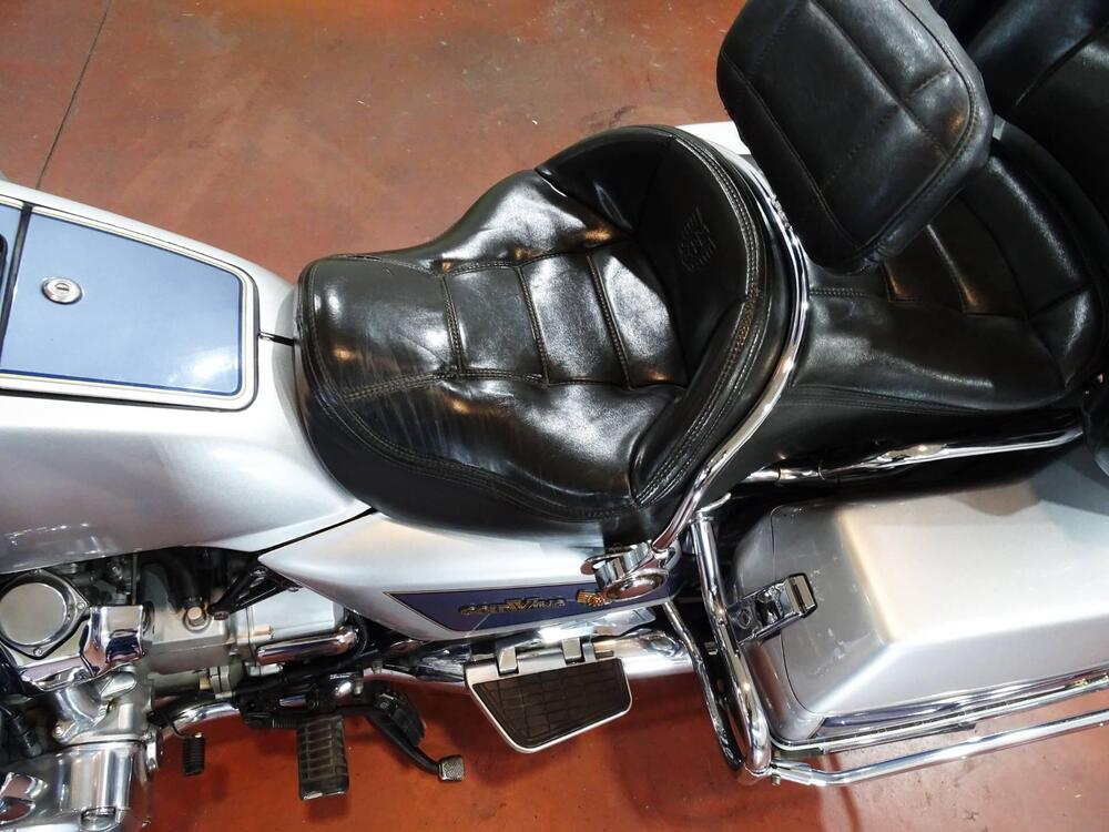 Honda GL 1200 GOLD WING ASPENCADE (15)