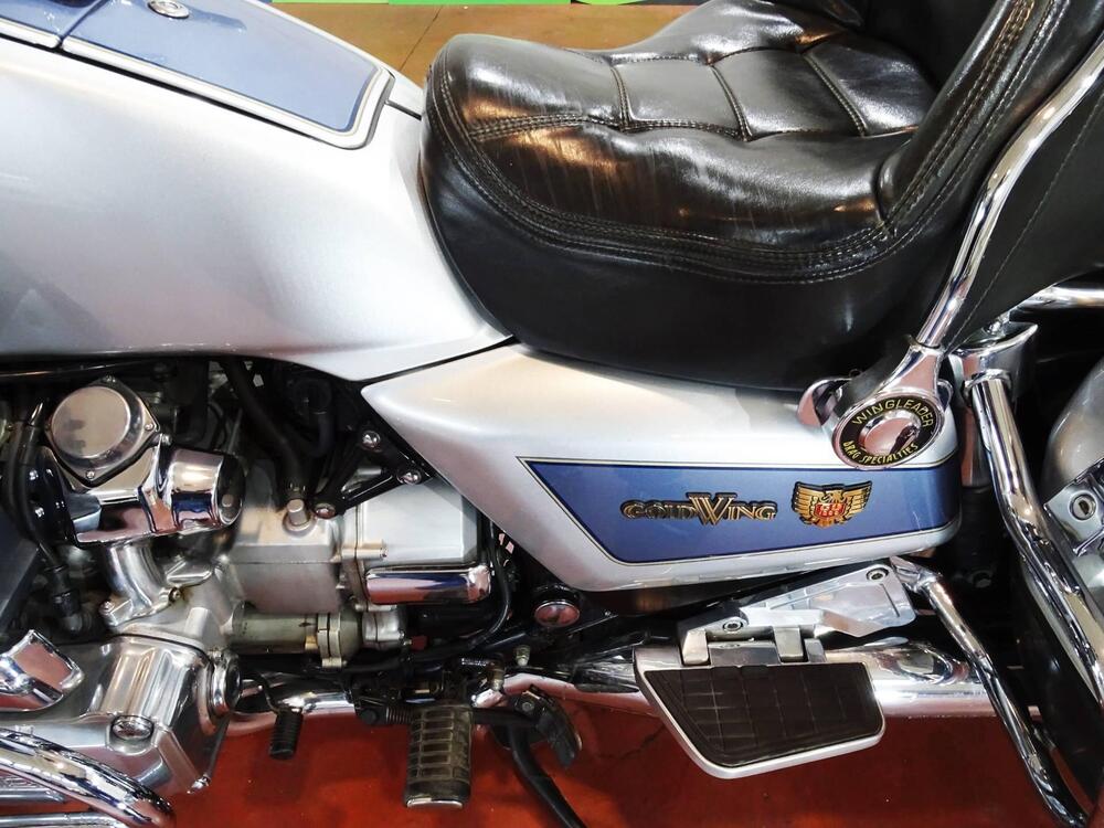 Honda GL 1200 GOLD WING ASPENCADE (16)