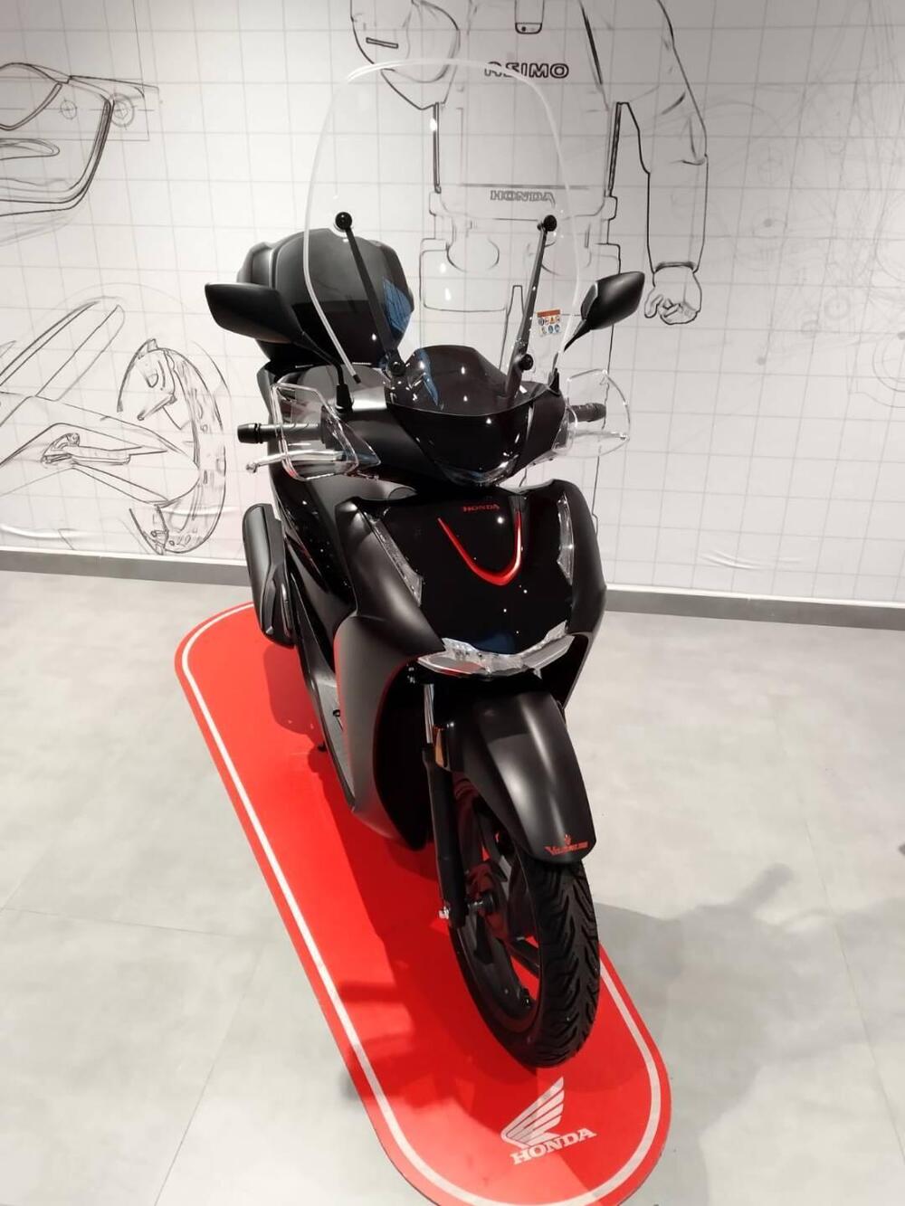 Honda SH 150 Sport (2026) (3)