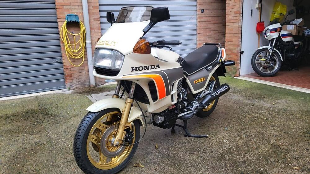 Honda CX 500 Turbo (2)