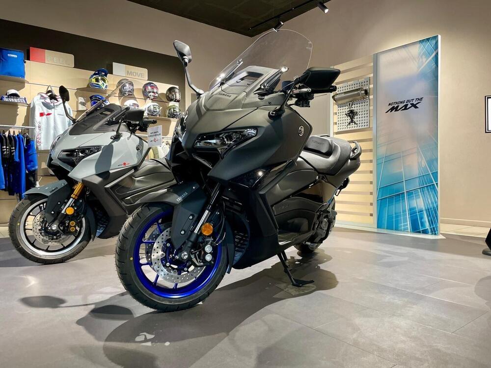 Yamaha T-Max 560 (2025 - 26)