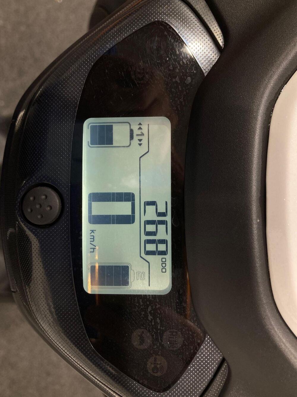 Yamaha Neo's L1e Dual Battery (2023 - 26) (3)