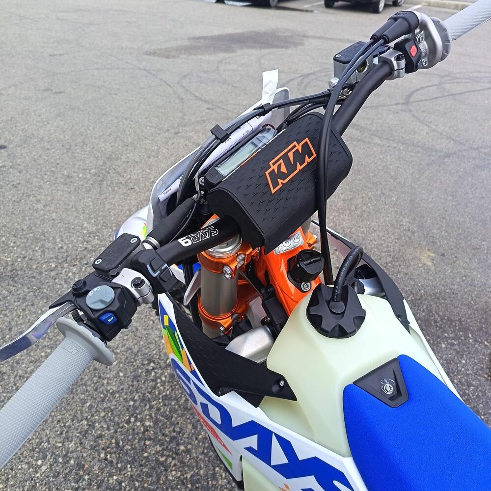 KTM 300 EXC 6Days (2026) (11)