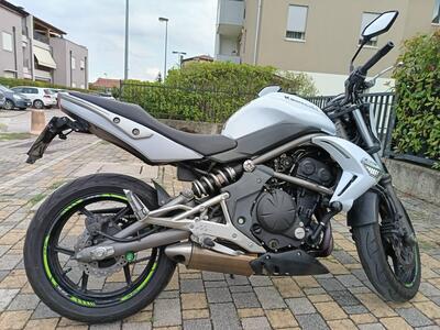 Kawasaki ER-6N (2009 - 11) usata