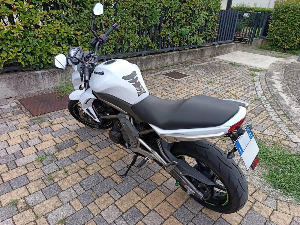 Kawasaki ER-6N (2009 - 11) (3)